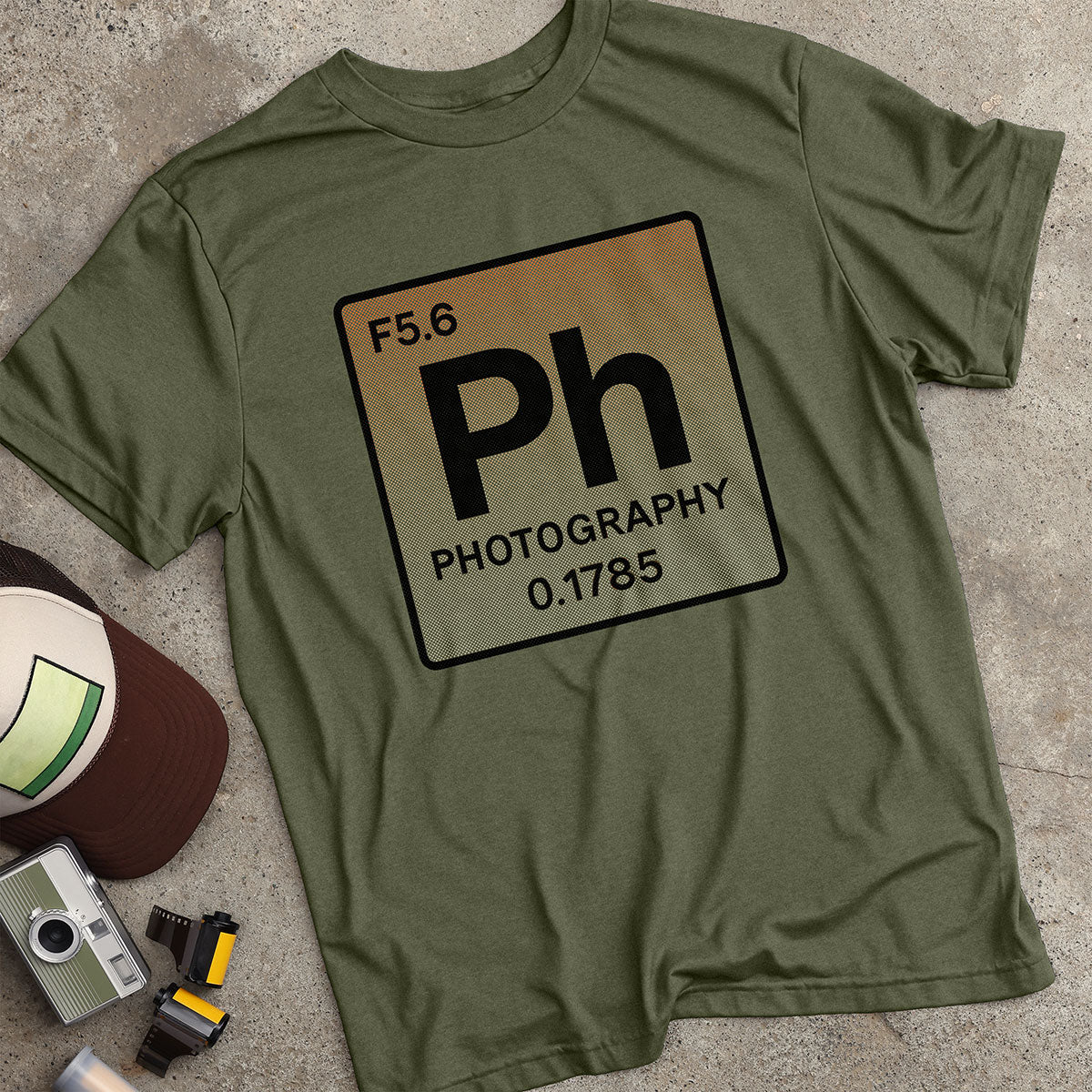 Photography Periodic Element Halftone T-Shirt