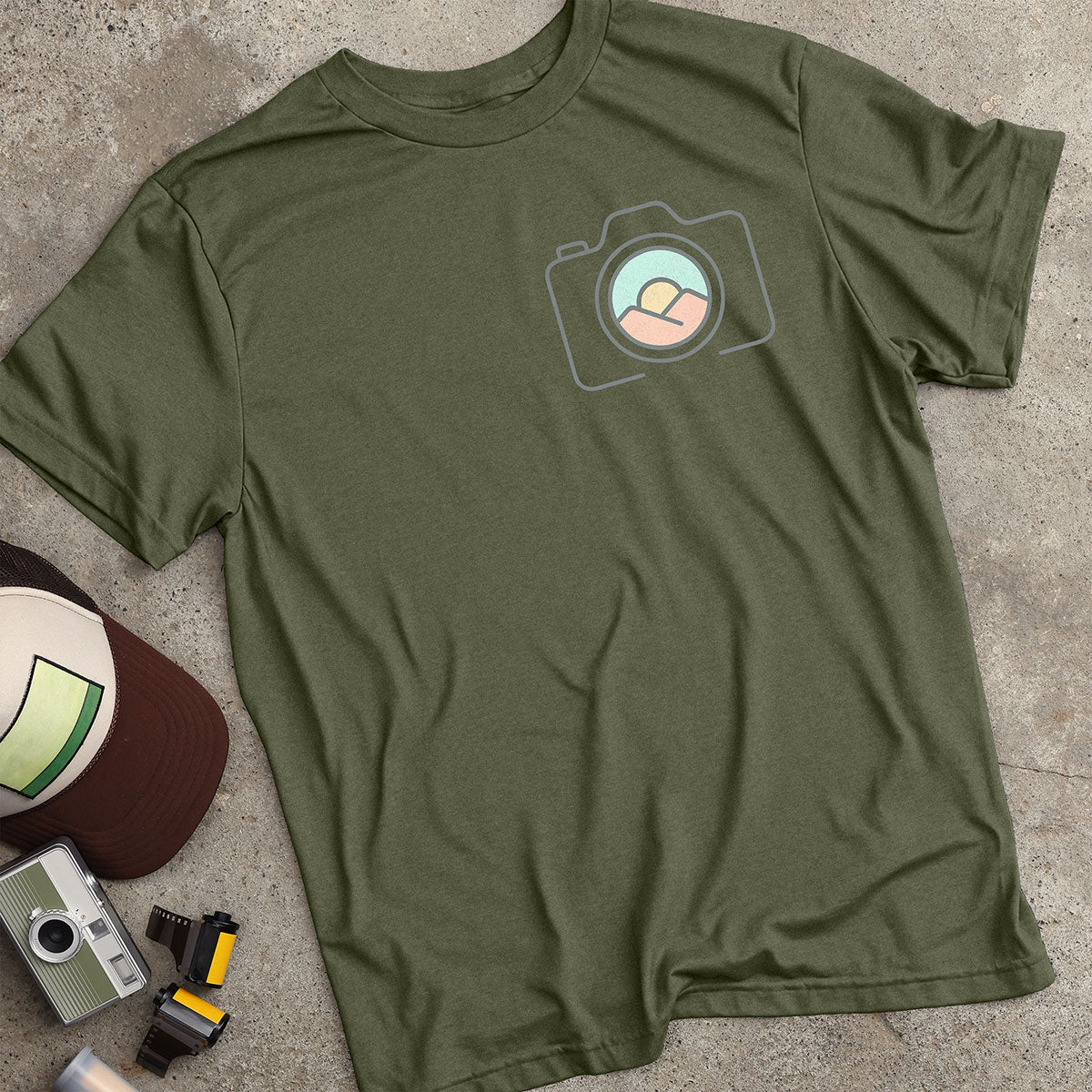 Sunrise Lens Minimalist Camera  T-Shirt