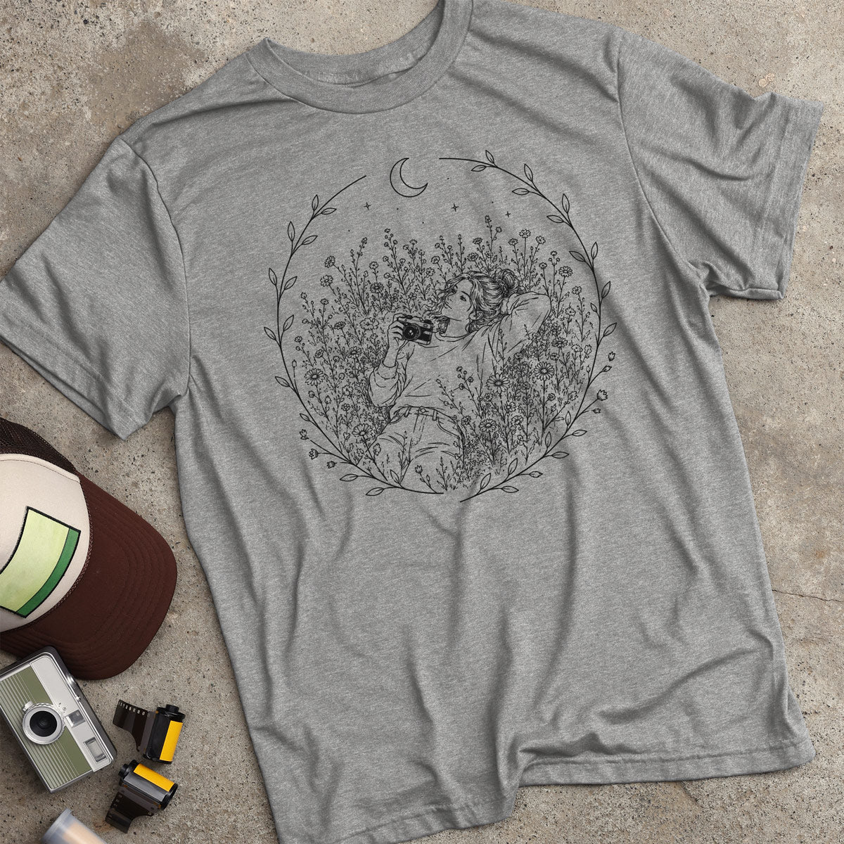 Daydream Girl Flowers & Camera T-Shirt